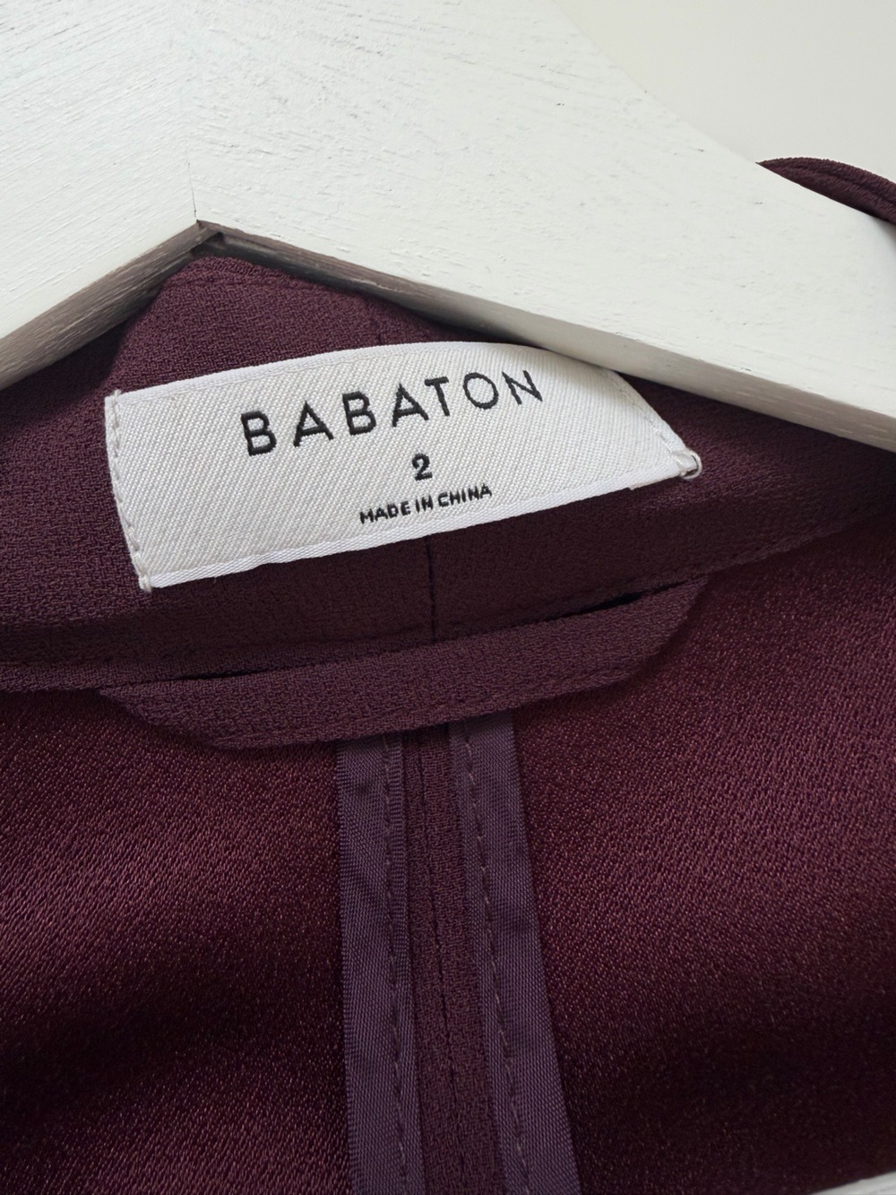 ARITZIA BABATON POWER BLAZER MIRROR CREPE SIZE 2 - Picture 7 of 10
